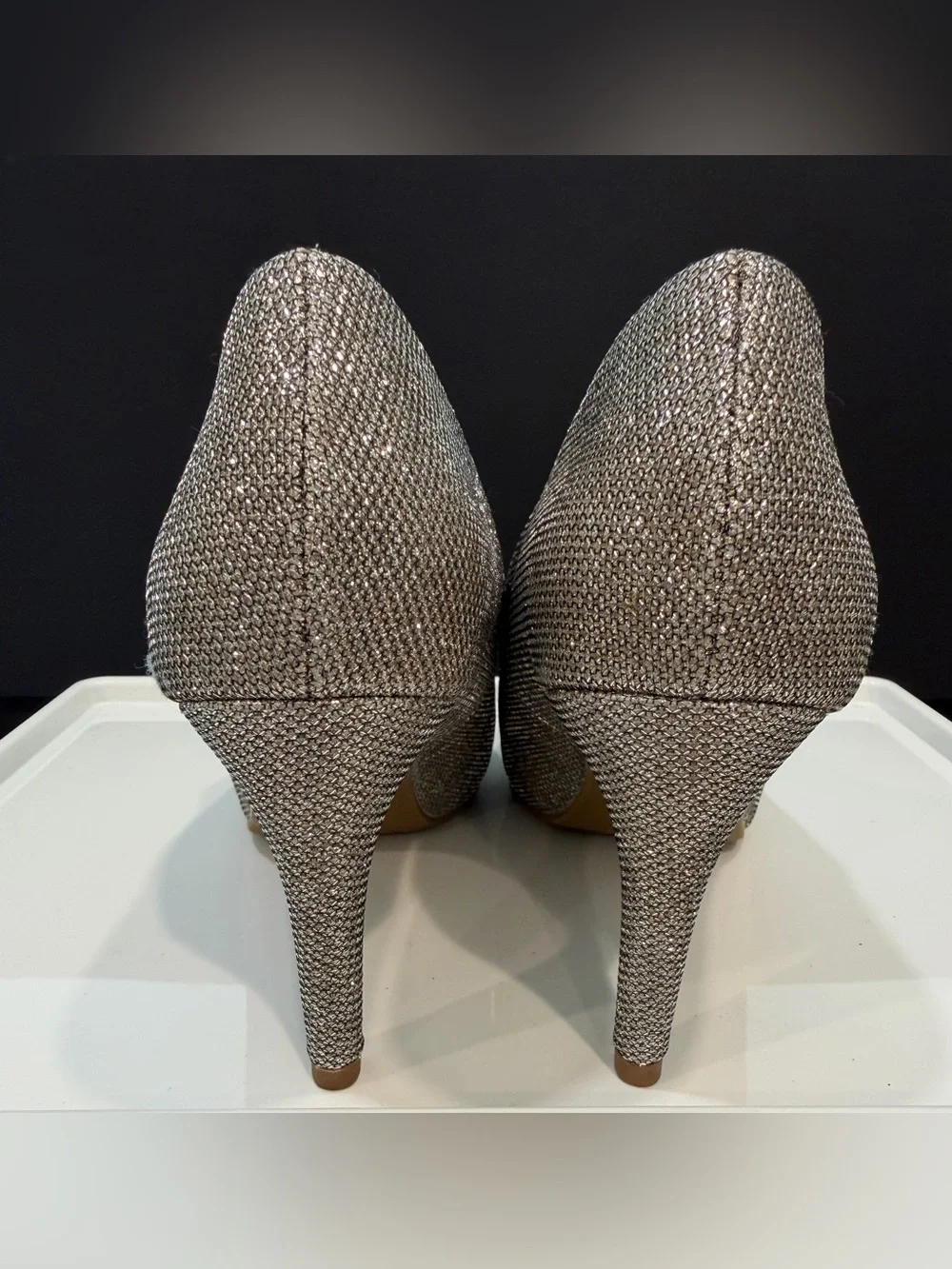 Bandolino Silver Glitter Peep-Toe Heels size 7